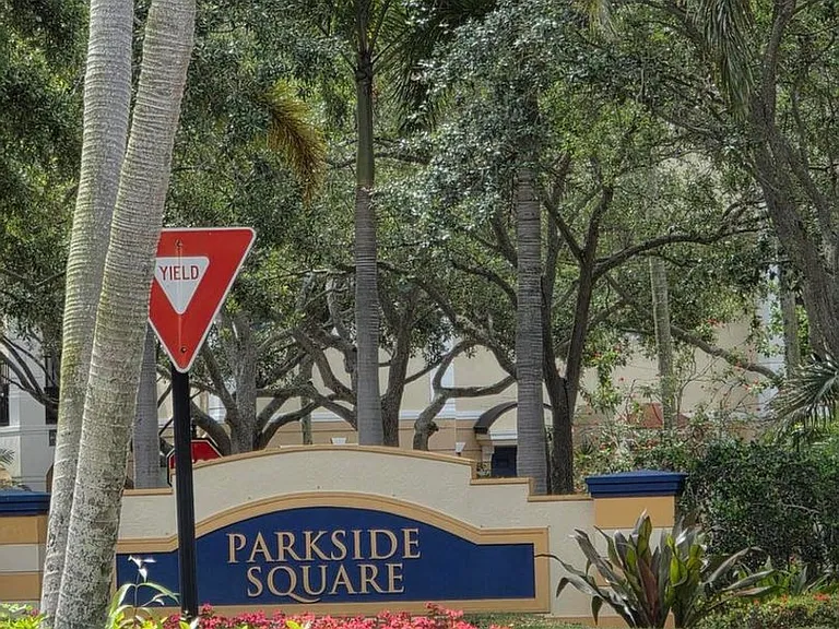 2866 S Oasis Dr #Townhouse 2866 — Photo 12
