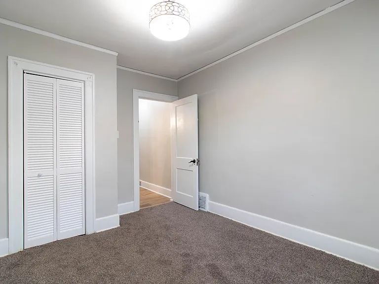 18142 Riopelle St #A — Photo 15