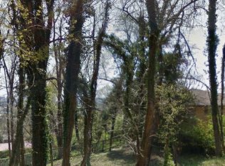 30 N Garvin Dr, Fayetteville, AR 72701