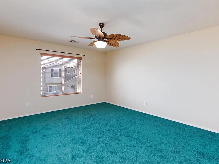 944 Douglas Flat Pl — Photo 18