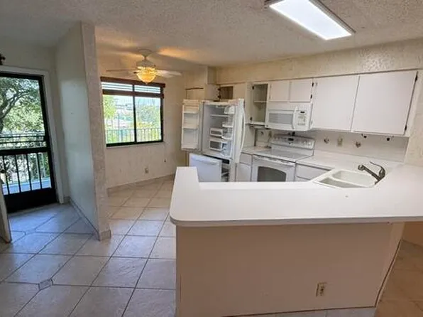 2238 N Cypress Bend Drive #406, Pompano Beach, FL 33069