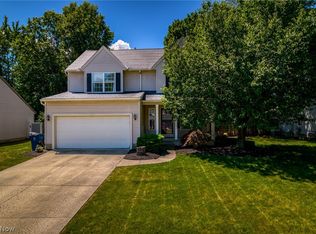 6225 Oak Tree Dr N, Lorain, OH 44053