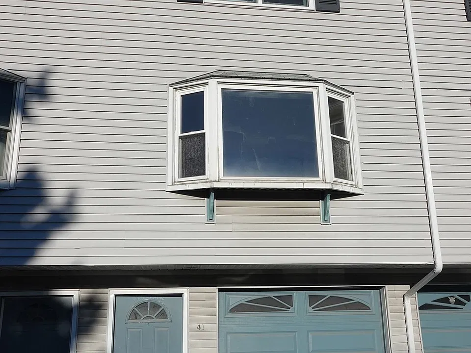 30 Angle St #41