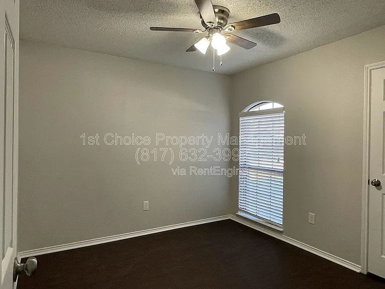 459 Little Valley Ct — Photo 35