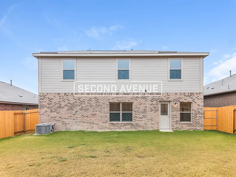 841 Serena Dr — Photo 15