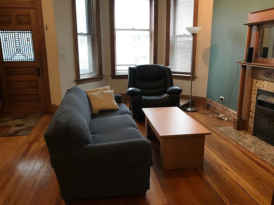 1st image of 1814 N Wilmot Ave #2