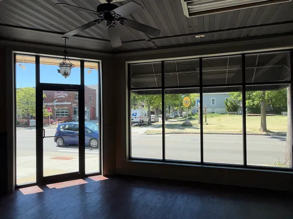 (undisclosed Address), Milwaukee, WI 53212