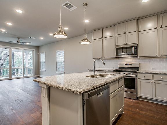 2nd image of 433 Natalen Ave