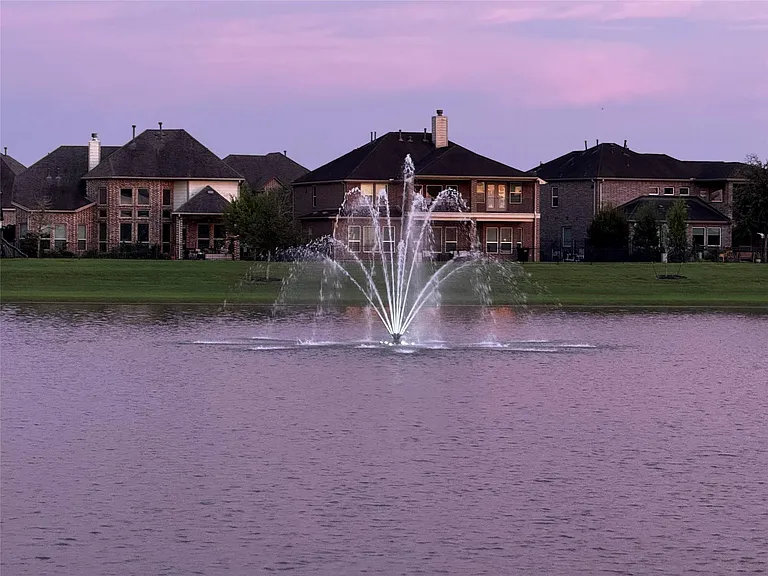 1819 Opal Peach Dr — Photo 2
