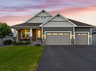 9062 7th St N, Lake Elmo, MN 55042
