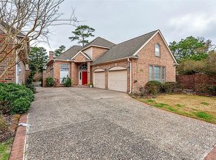 24 Waterford Gdns, Orange, TX 77630