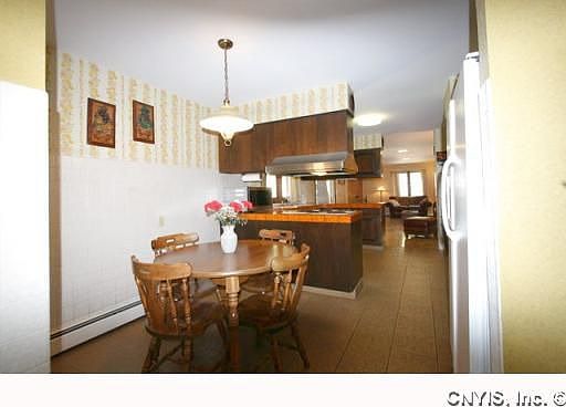 Ceramic Tiled Kitchen