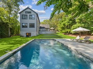 22 Carver St, Sag Harbor, NY 11963