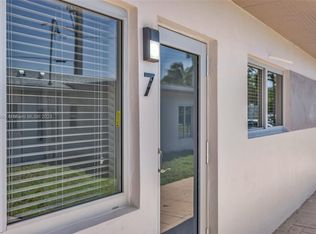 414 SE 4th Ave UNIT 7, Hallandale, FL 33009