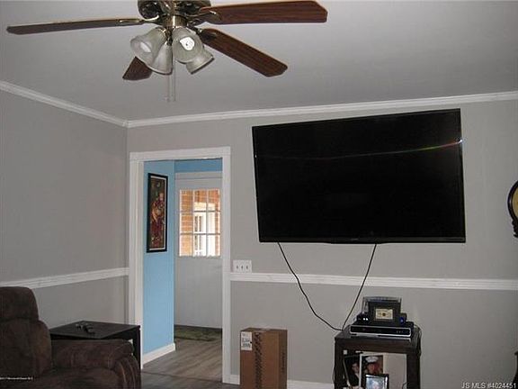 3rd image of 48 Bowie Dr