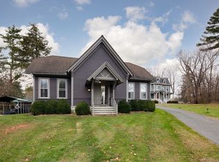 33 Sharon Rd, Lakeville, CT 06039