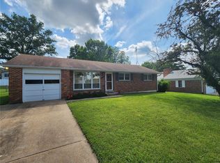 14 Graeler Dr, Saint Louis, MO