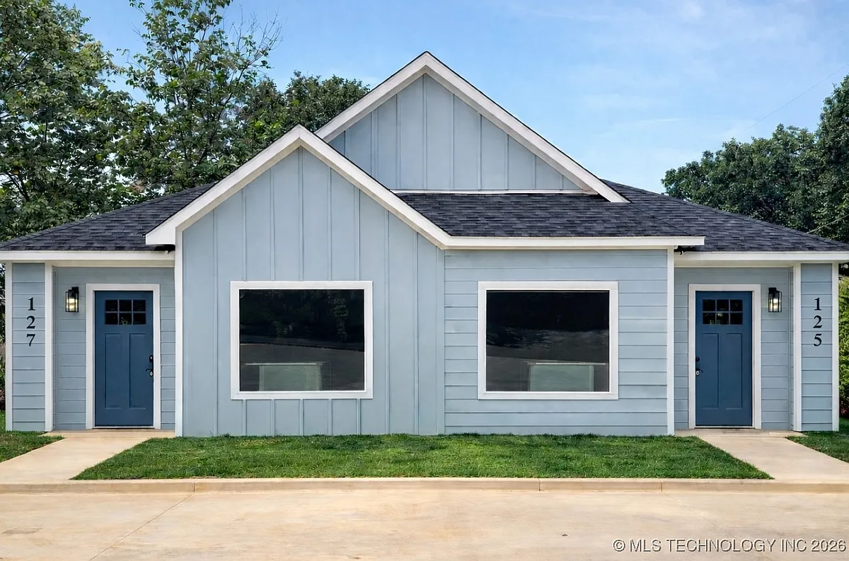Building Photo - 125 S McLean Dr