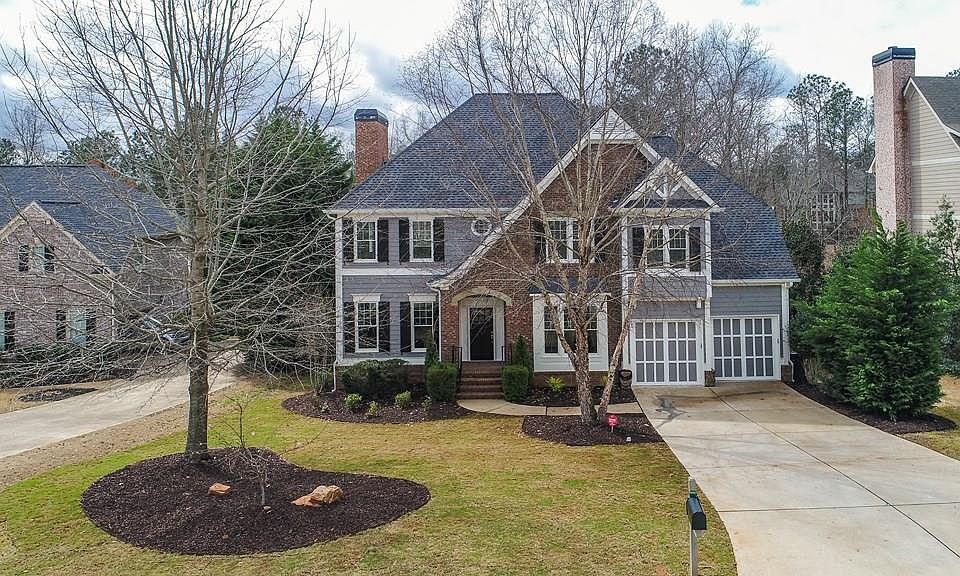 1st image of 9843 Forest Hill Dr