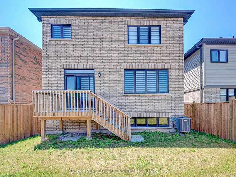 407 Dolman St — Photo 37