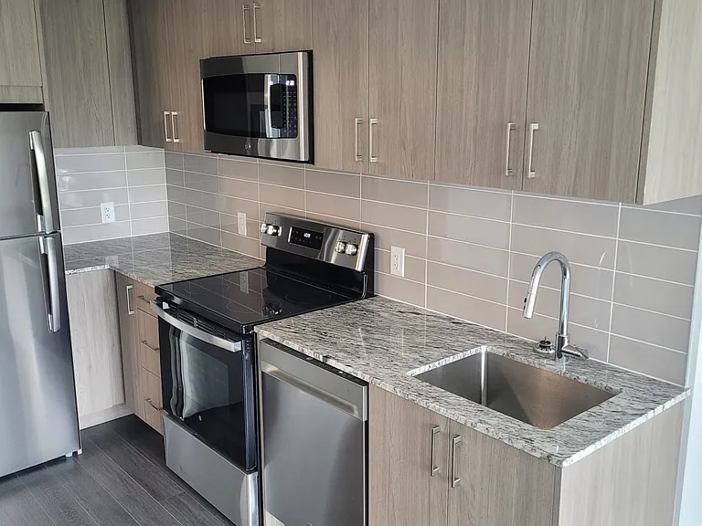 4010 Eglinton Ave W #408 — Photo 7