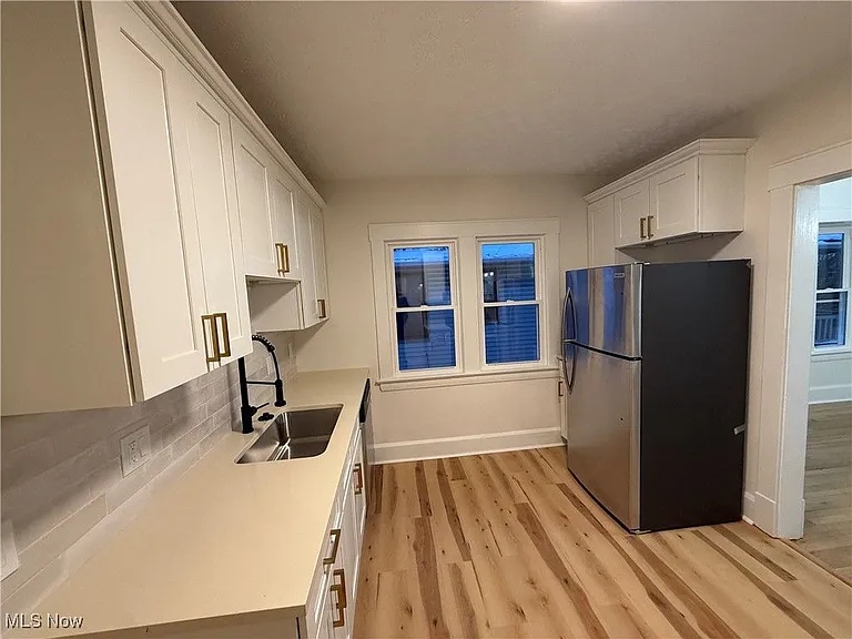 10318 Almira Ave #10320 — Photo 4