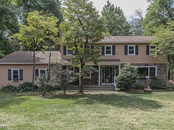54 Robin Dr, Montgomery Twp., NJ 08558