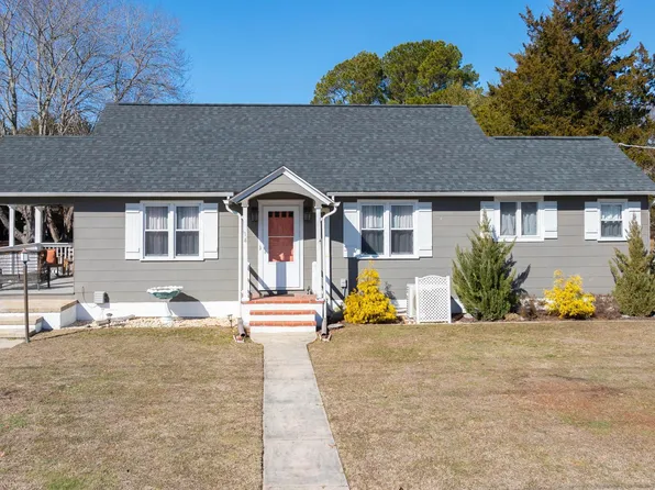 14 Central Ave, Ocean View, DE 19970