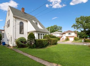 271 Tulip Ave, Floral Park, NY 11001