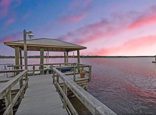 4644 Ashley View Ln, North Charleston, SC 29405