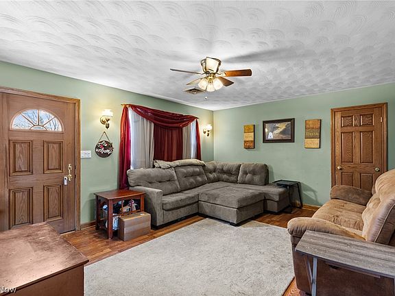 5th image of 430 S Main St