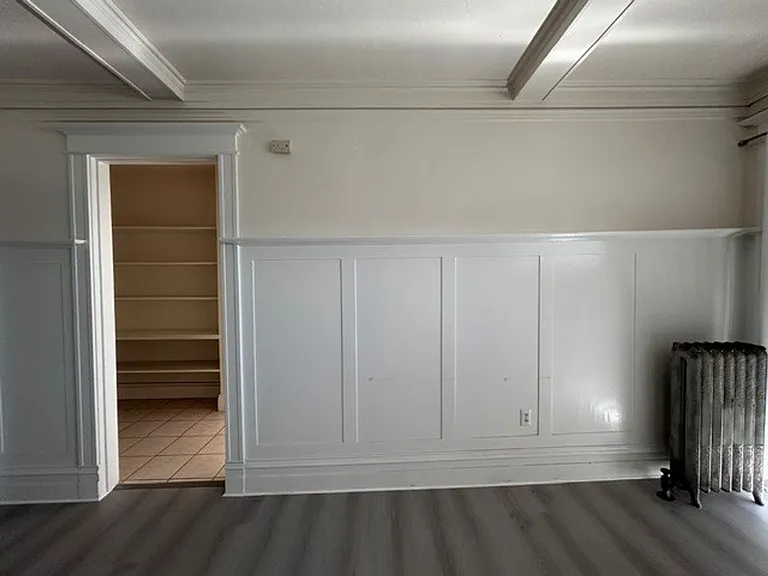 Coming soon, Spacious, Studio, One Bath Unit, with upgraded floors, above commercial shops — Photo 11