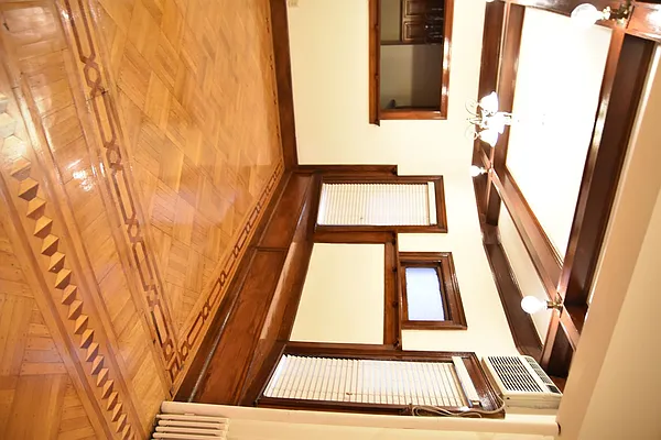 Rented by Giaps Realty Group LLC | media 4