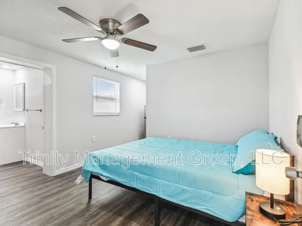 10033 Brunswick Ln, Pt Richey, FL