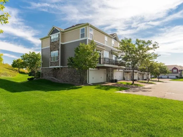 11280 Sand Castle Dr #G, Woodbury, MN 55129