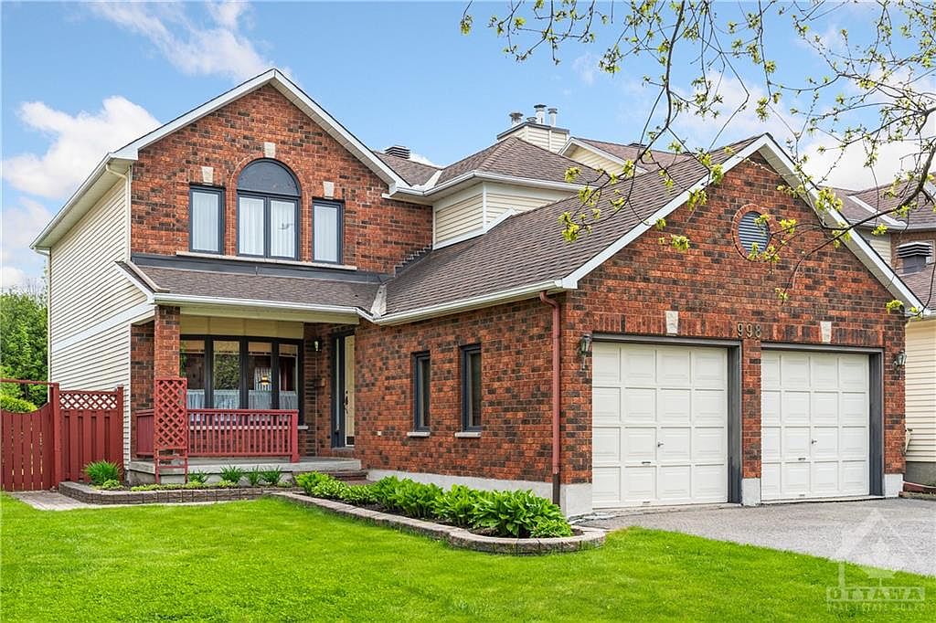 998 Karsh Dr, Ottawa, ON K1G 4Y5 | Zillow