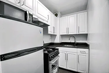 Rented by Urbane Brokerage