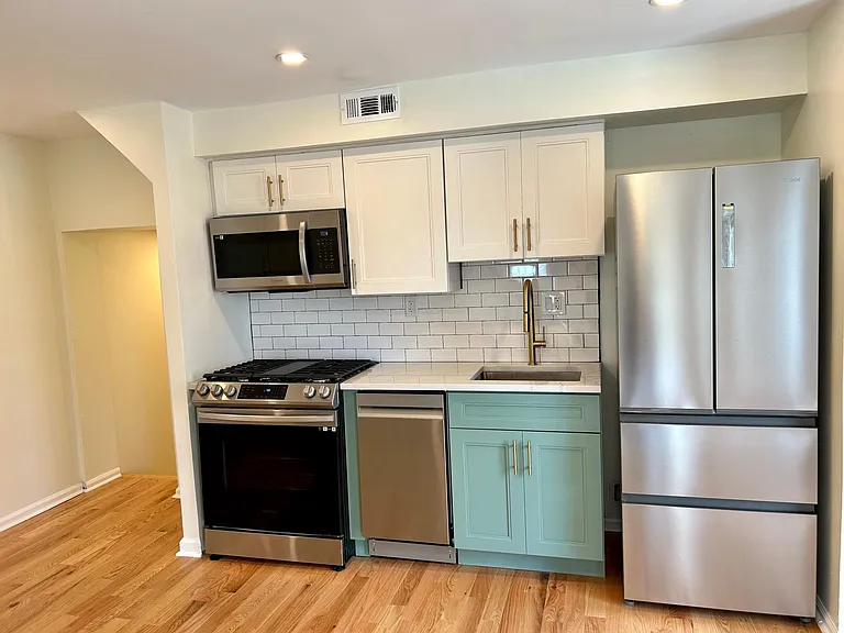700 S Front St #3F — Photo 3