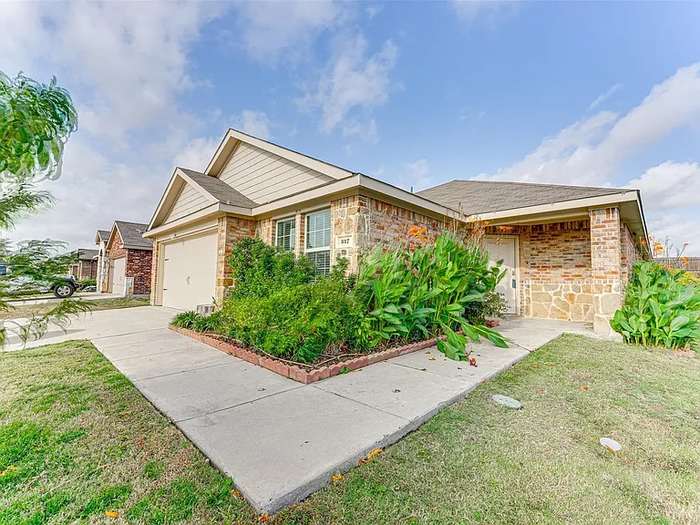 517 Milo Way — Photo 13