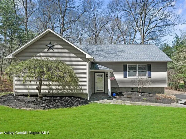 43 Colonial Drive, Red Hook, NY 12571