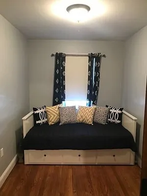 Sold by Alexiou Realty | media 9