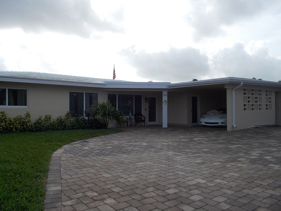 1st image of 390 SE 10th St