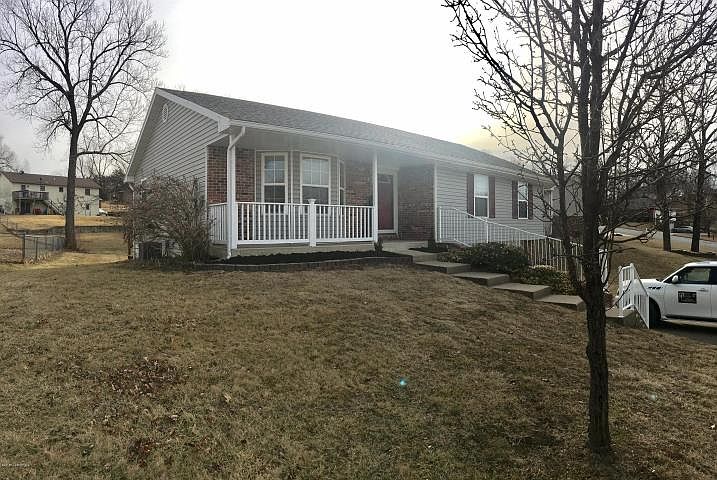 1st image of 716 Kathy Ln