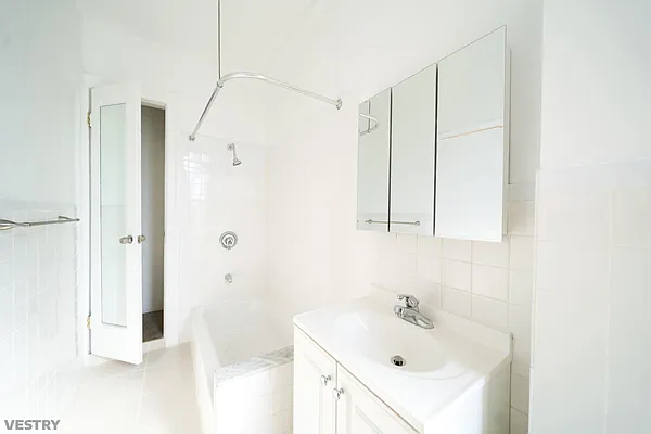 Rented by Vestry | media 13