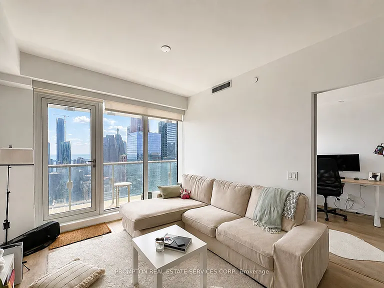 197 Yonge St #4407 — Photo 7