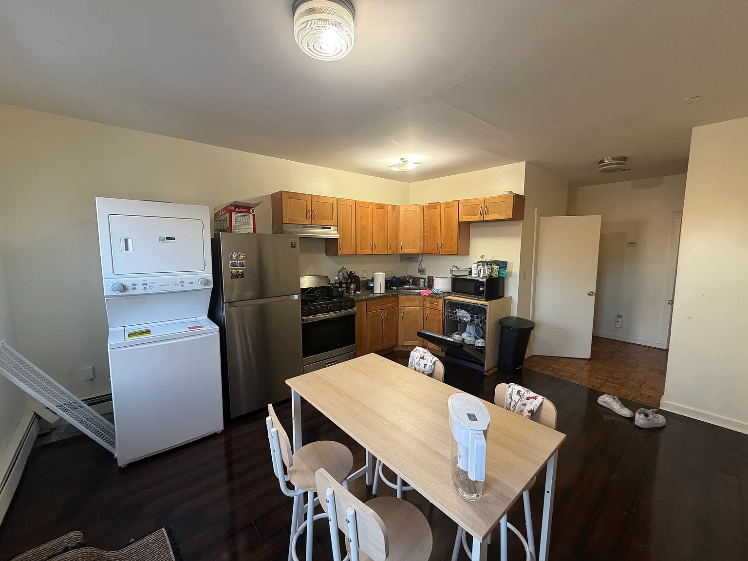 3 bed, $4,800 — Photo 2