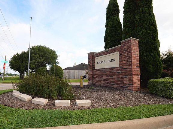 4th image of 5107 Chase Wood Dr