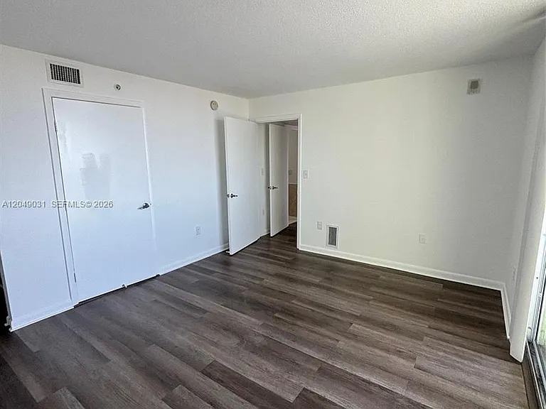 219 NW 12th Ave #911 — Photo 13