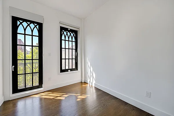 Rented by Pear NYC LLC | media 23