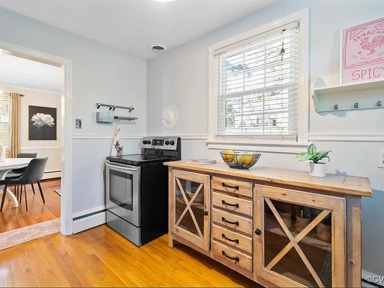 910 Orchard Rd — Photo 11